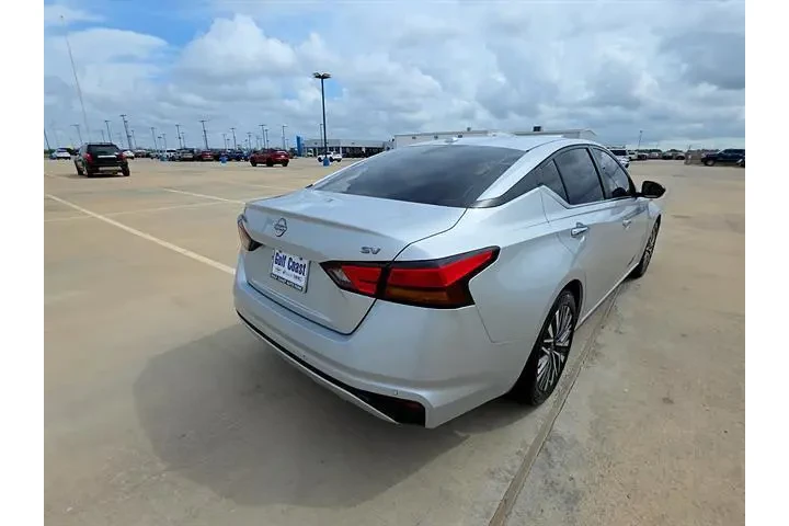 $26991 : Nissan Altima 2024 2.5 SV 4d image 7