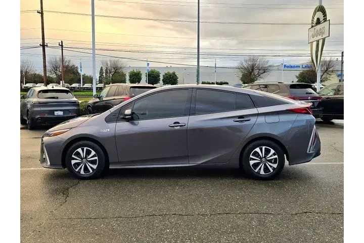 $21900 : Toyota Prius Prime 2018 Plus image 8