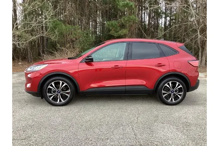 $17484 : Ford Escape 2022 SE 4dr SUV image 6