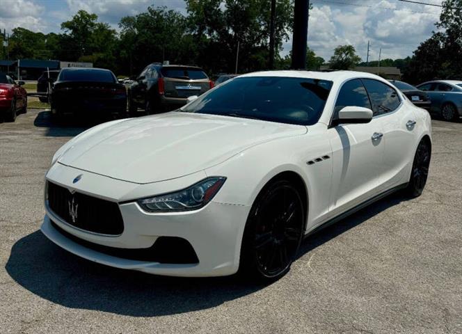 $17900 : 2017 Ghibli S image 1