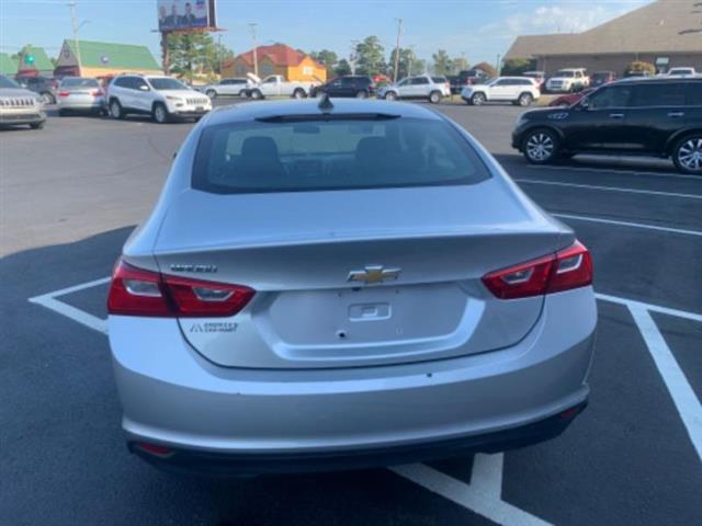 2018 Malibu image 4