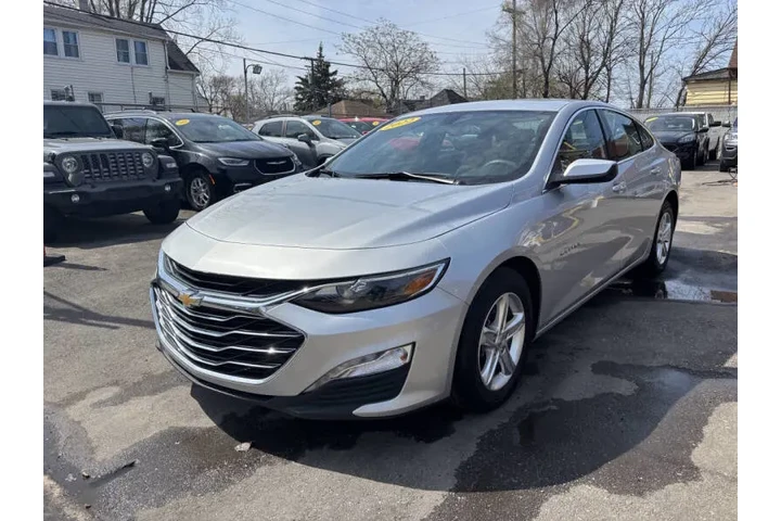 $18995 : 2022 Malibu LT image 3