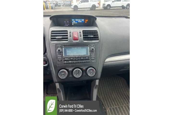 $12689 : Subaru Forester 2015 AWD 2.0 image 7