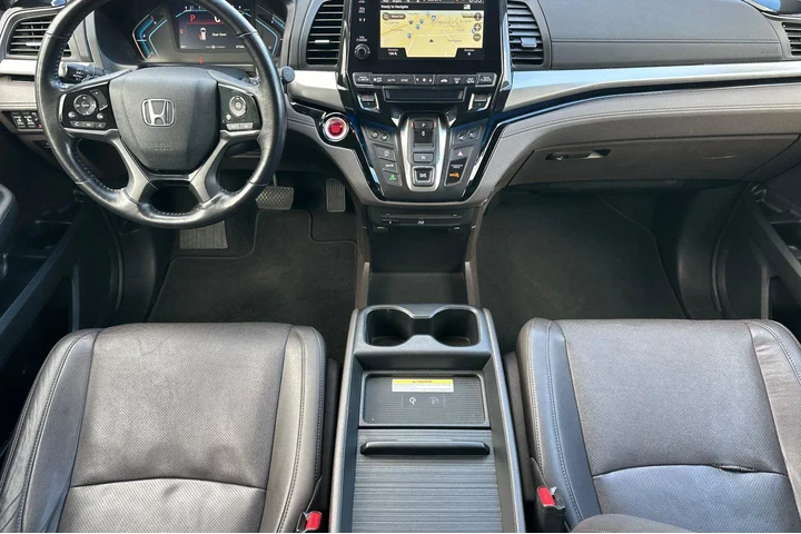 $28000 : Honda Odyssey 2019 Elite 4dr image 6