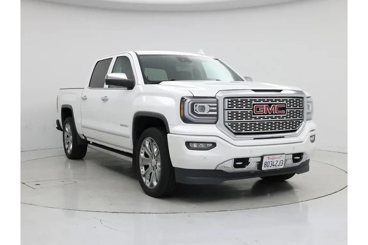 $32998 : GMC Sierra 1500 2018 4x4 Den image 1