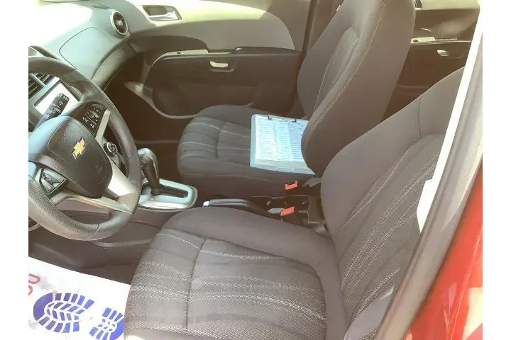 $6950 : Chevrolet Sonic 2015 LT Auto image 10