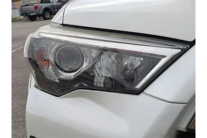 $28693 : Toyota 4Runner 2020 AWD Limi image 10