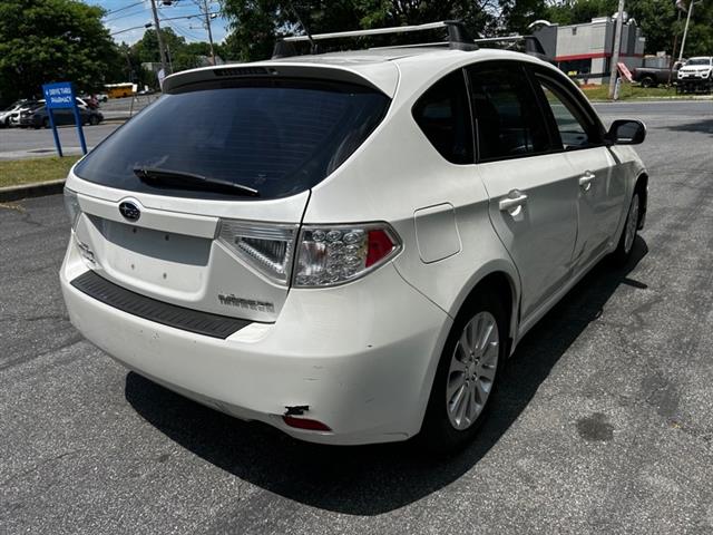 $5995 : 2011 Impreza 2.5i Premium 5-D image 2