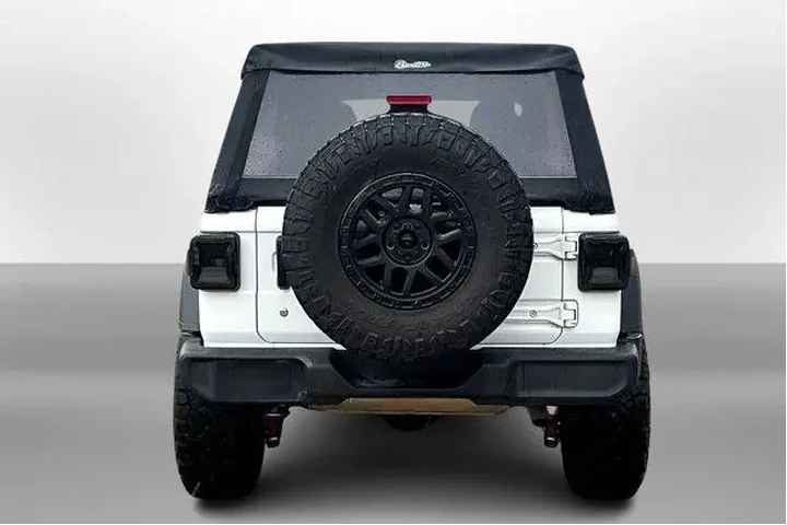 $26223 : Jeep Wrangler Unlimited 2021 image 4