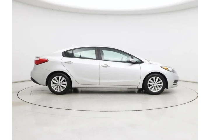 $13599 : Kia Forte 2016 LX 4dr Sedan image 7