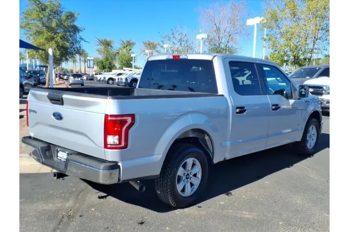 $17771 : Ford F-150 2017 4x2 XLT 4dr image 4