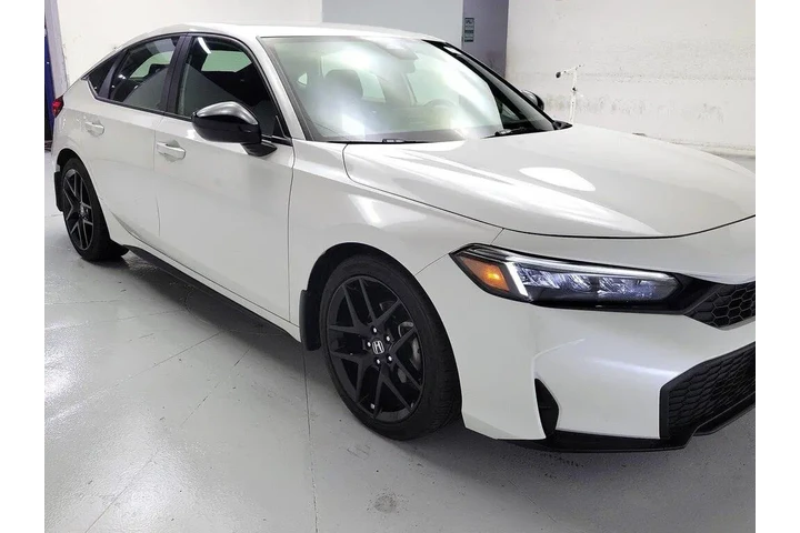 $28998 : Honda Civic 2025 Sport 4dr H image 1