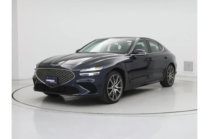$27998 : Genesis G70 2025 2.5T Standa image 4