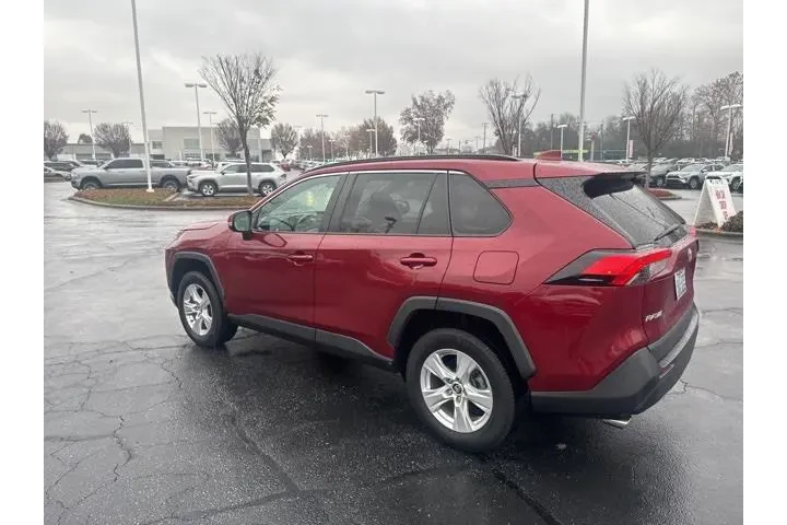 $21940 : Toyota RAV4 2020 XLE 4dr SUV image 6