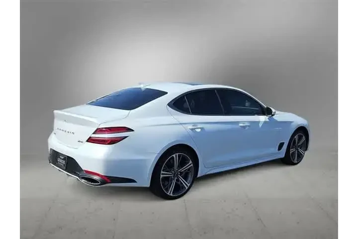$36500 : Genesis G70 2025 AWD 2.5T Sp image 8