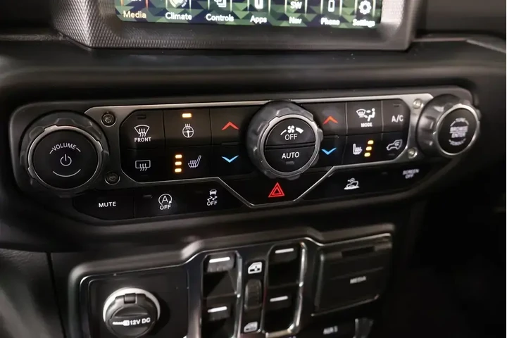 $35697 : Jeep Wrangler 2023 4x4 Sahar image 8