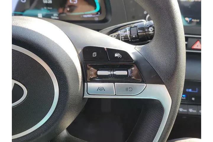 $21983 : Hyundai ELANTRA Hybrid 2025 image 3