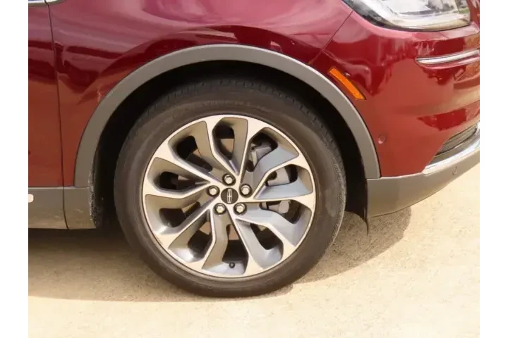 $34911 : Lincoln Nautilus 2021 Reserv image 7