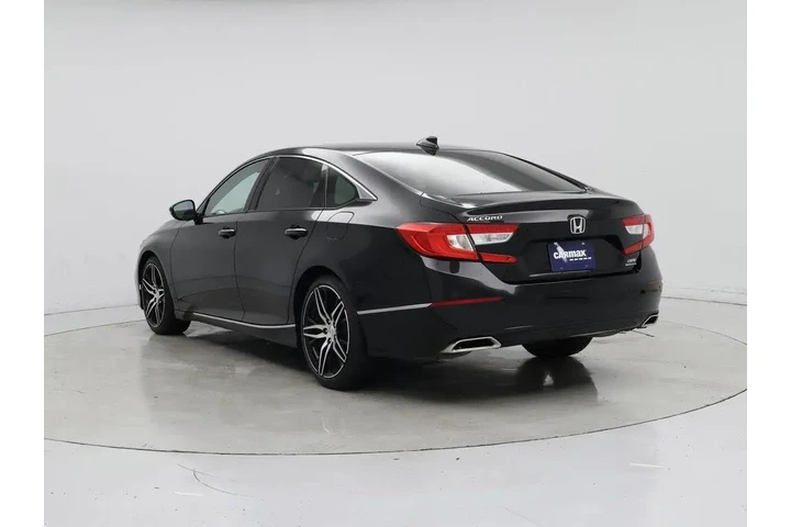 $31998 : Honda Accord 2021 Touring 4d image 2