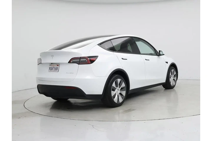 $35998 : Tesla Model Y 2023 AWD Long image 8