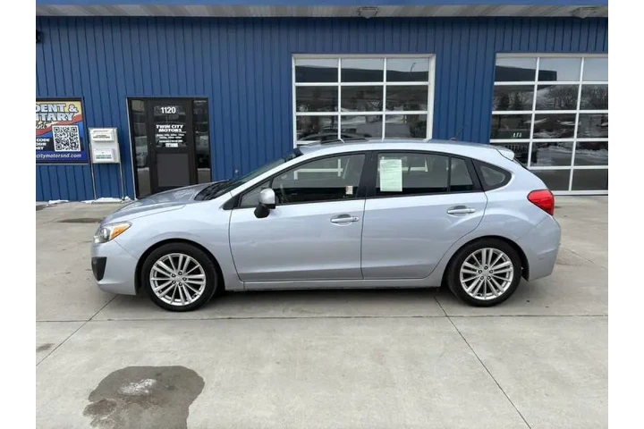 $14990 : 2014 Impreza 2.0i Premium image 1