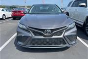 $23390 : PRE-OWNED 2022 TOYOTA CAMRY SE thumbnail