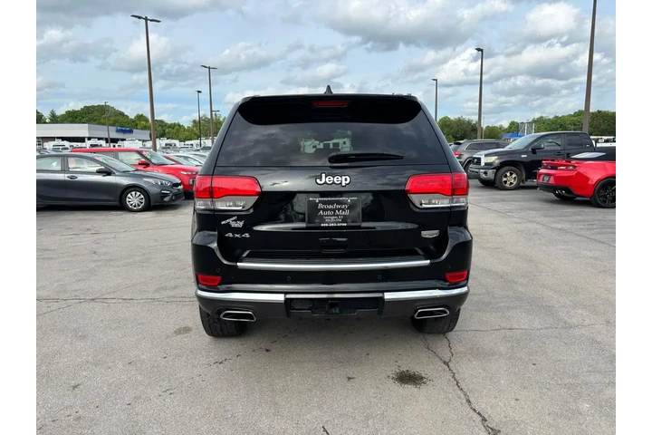 $15980 : 2019 Grand Cherokee Summit 4x4 image 3