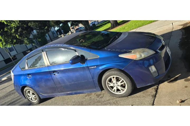 $3800 : Toyota Prius 2010 image 5