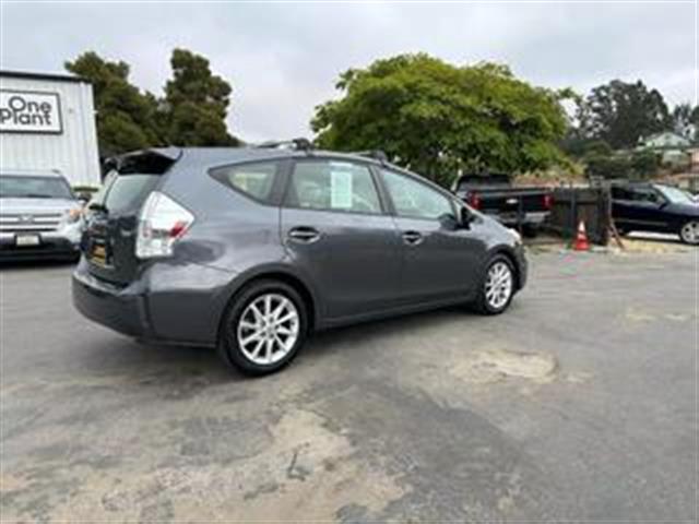 $10999 : 2013 TOYOTA PRIUS V image 5