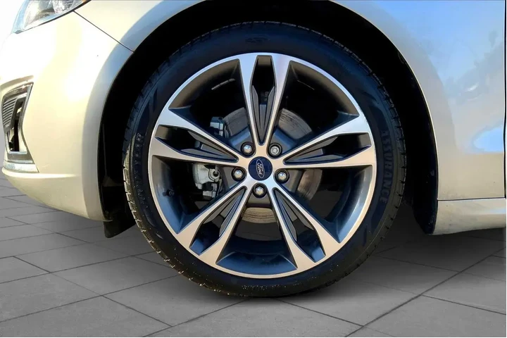 $10995 : Ford Fusion 2020 Titanium 4d image 10