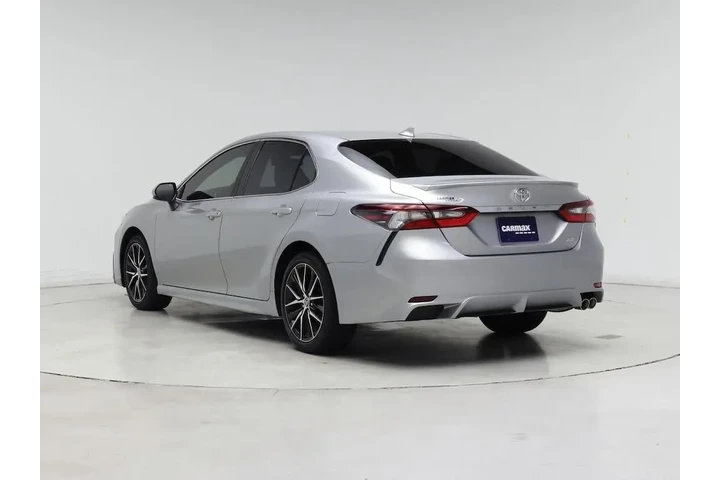 $27998 : Toyota Camry 2021 SE 4dr Sed image 2