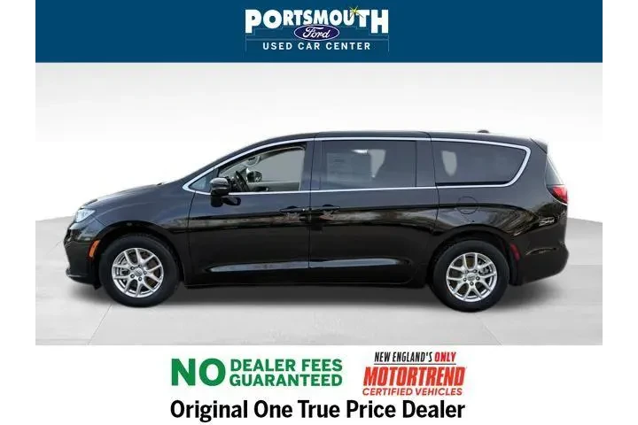 $28995 : Chrysler Pacifica 2024 Touri image 2