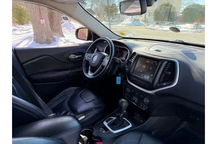 $9995 : Jeep Cherokee 2014 4x4 Trail image 10