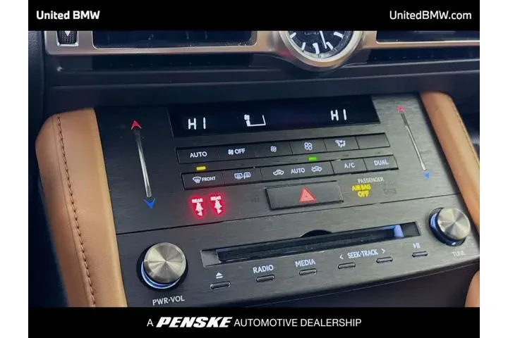 $27995 : Lexus RC 300 2019 AWD 2dr Co image 10