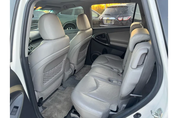 $8999 : 2011 RAV4 Limited V6 4WD image 9