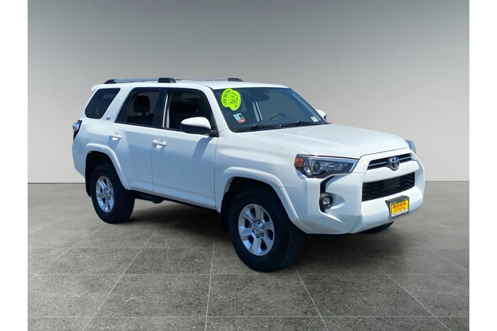 $35743 : Toyota 4Runner 2023 4x2 SR5 image 7