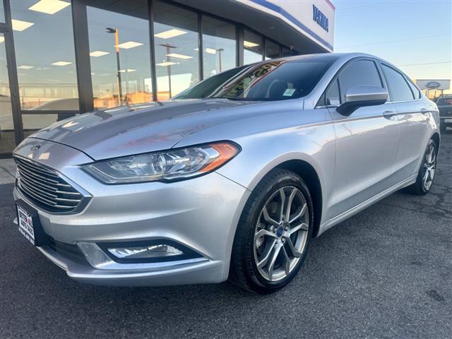 $10999 : 2017 Fusion image 1