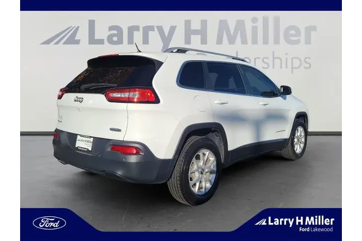 $10000 : Jeep Cherokee 2015 4x4 Latit image 5