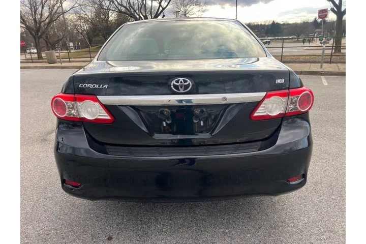 $8900 : 2013 Corolla LE image 7