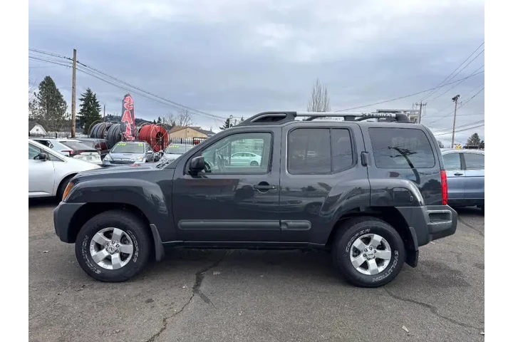 2011 Xterra S image 6