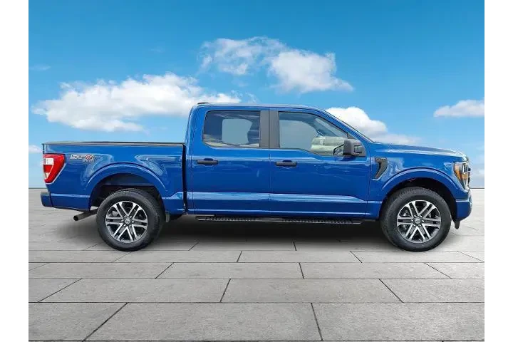 $37997 : Ford F-150 2023 4x4 XLT 4dr image 7