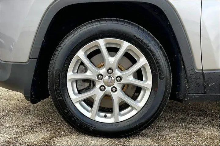 $16995 : Jeep Cherokee 2017 Sport 4dr image 9