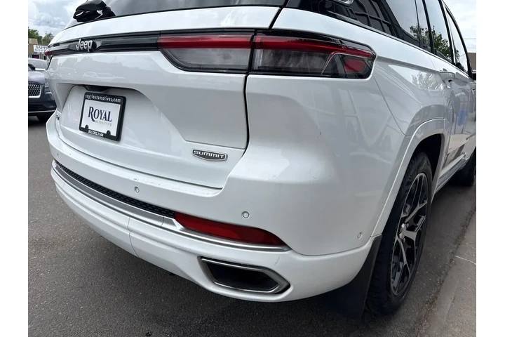 $24995 : 2022 Grand Cherokee Summit Re image 9