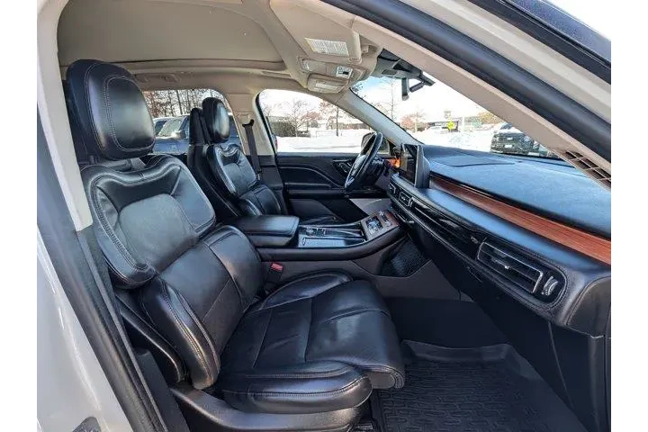 $31972 : Lincoln Aviator 2020 AWD Res image 10