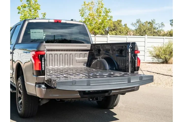 $37515 : 2023 F-150 Lightning XLT image 7