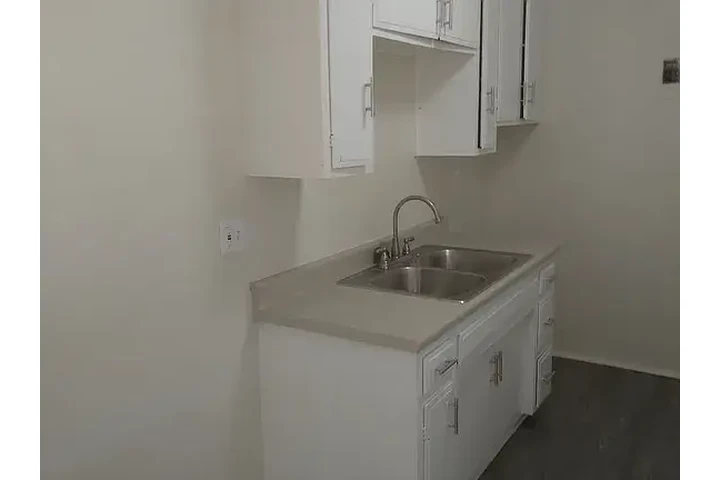 $1100 : Torrance con tiendas cercanas image 6