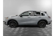 $25688 : Honda HR-V 2023 AWD Sport 4d thumbnail