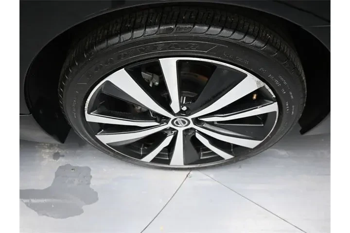$22490 : Nissan Maxima 2023 3.5 SV 4d image 8