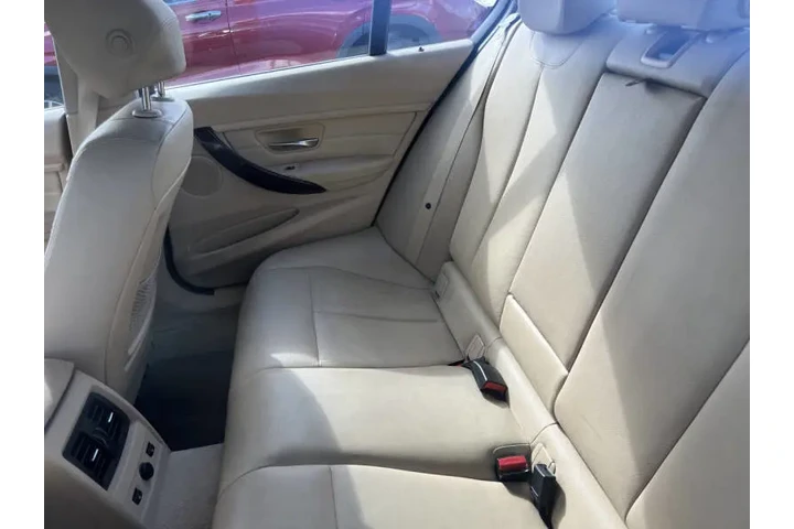 2014 BMW 3 Series 328i xDrive image 5