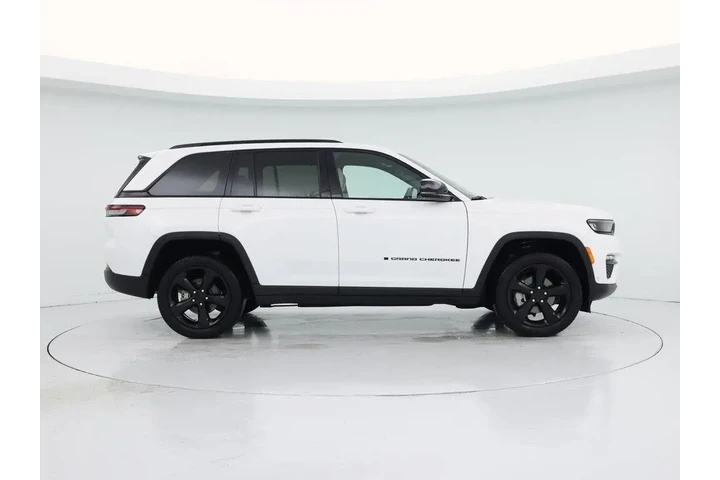 $37998 : Jeep Grand Cherokee 2024 4x4 image 7